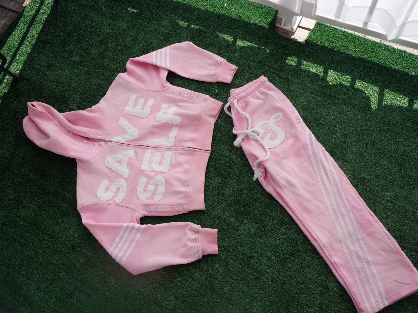 (Pre-order) Save Self Cropped Hoodie Set Pink